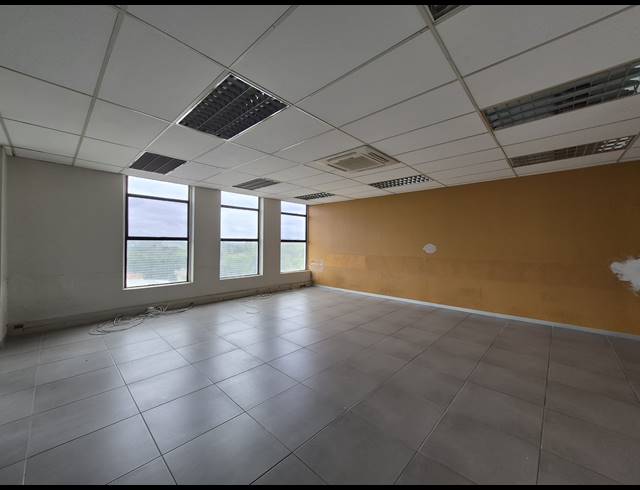 150M² OFFICE TO LET IN CRAIGHALL